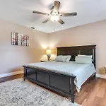 11 Mi To South Beach Home With Screened Porch!