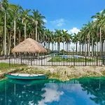 Island Paradise - Pickleball, Football, Pool Bliss L61