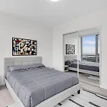 Luxury Corner Unit With Stunning Bay Views Miami