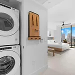 Luxury Studio On 47Th! Floor In Downtown Miami