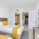 Apartment 3Br-3 Bth - Gym & Pool