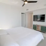 Luxurious 3 Bedroom With A View