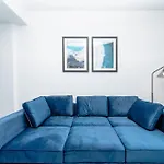 King Bed Brand New Oasis Minutes To Brickell