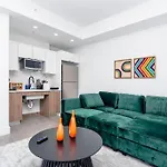 King Bed Brand New Oasis Minutes To Brickell