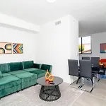 King Bed Brand New Oasis Minutes To Brickell