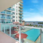 Fabulous 2 Bedroom In Heart Of Grove