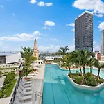 48Flr Condo W Free Parking