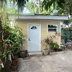 Suite Guest House For Rent