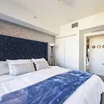 Miami-2Br Brickell Apt - Pool - Gym