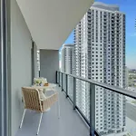 Modern Stylish Apt 2Br-2Bth