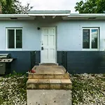 Calle Ocho Urban Getaway