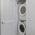 Stylish 1Bd Penthouse - Bay View