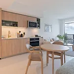 Stylish 1Bd Apt On 46Th Floor
