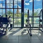 3906 Pool Gym Working Spa Heart