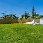Modern Studio In North Miami