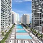 37Th Floor Luxurious Unit With Bay & Pool View Free Spa