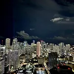 48Th Floor Ph Collection 1 Bd Brand New Downtown