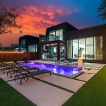 New Build Huge Open Heated Pool