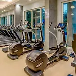 Miami Bay- Spacious And Cozy Water Front Suite - 28 Day Minimum