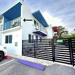 Newly Remodeled Full Apartment