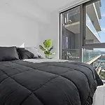 2-Bedr Downtown Miami Condo Bay Views
