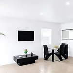 Buena Vista-Miami Designer Studio # 1