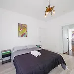 Unique Stylish 2-Bedroom Apt Miami Getaway