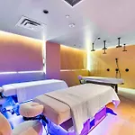 On 47Th Floor! Apartment With Top Amenities