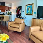 Brickell Miami Unit, Amazing View, Balcony, Pool, 1 Free Parking