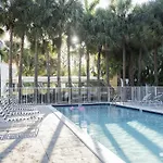 Playful 2Br In Miami River Inn By Sonder