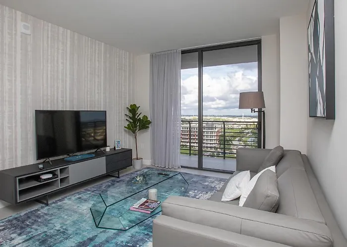 Luxury Apartment In Downtown Doral