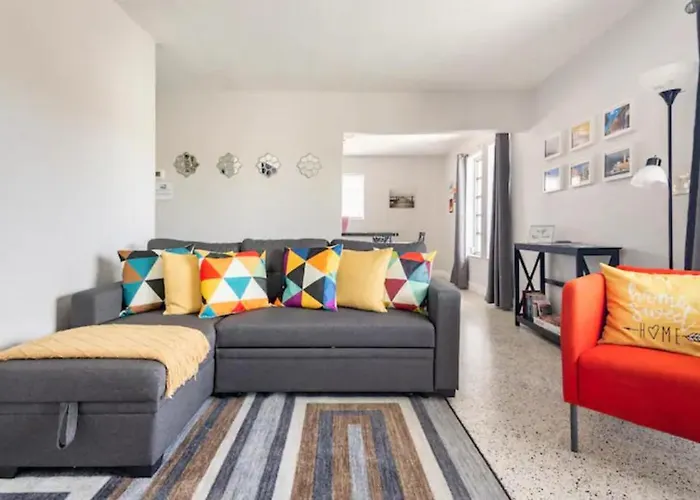 Sleeps 8, Havana Nights In Miami