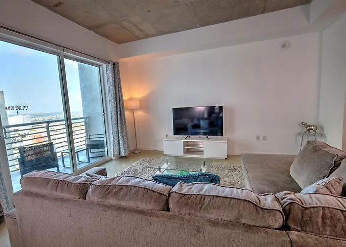1Br Loft In Downtown With Bay View And Workspace