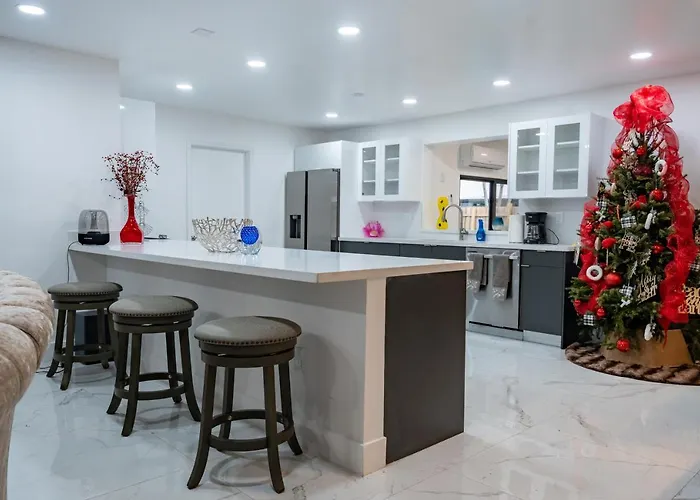 Welcome To 305 Rentals