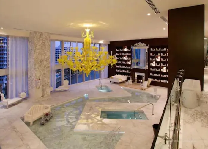 Luxury 1 Bedroom Condo W Icon Brickell-Waterviews