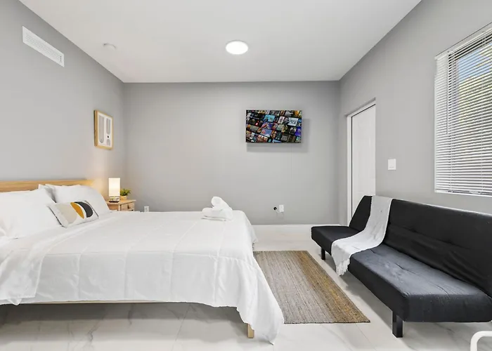 Beautifully Designed Studio In Miami