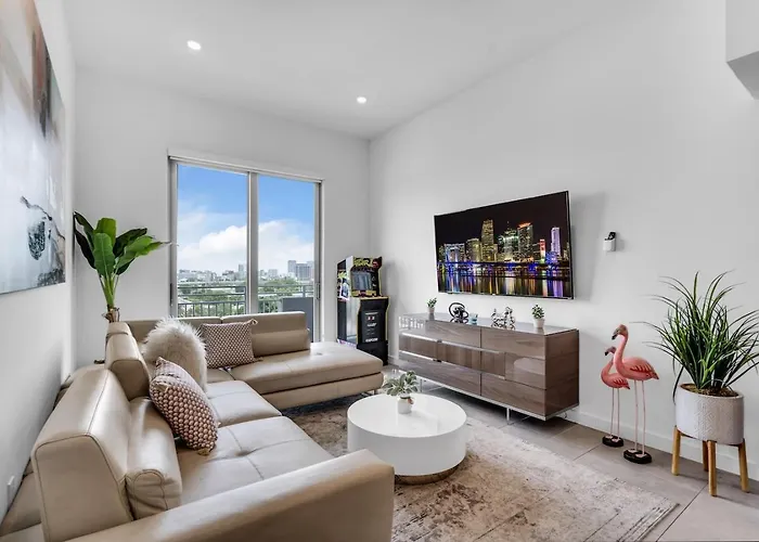 Urban Escape 3 Bed Unit Near Brickell And Wynwood