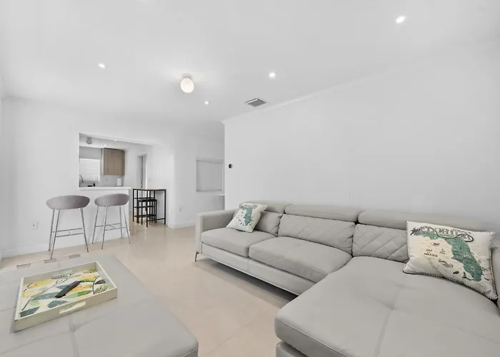 Villa Capri Cottage In The Heart Of Miami