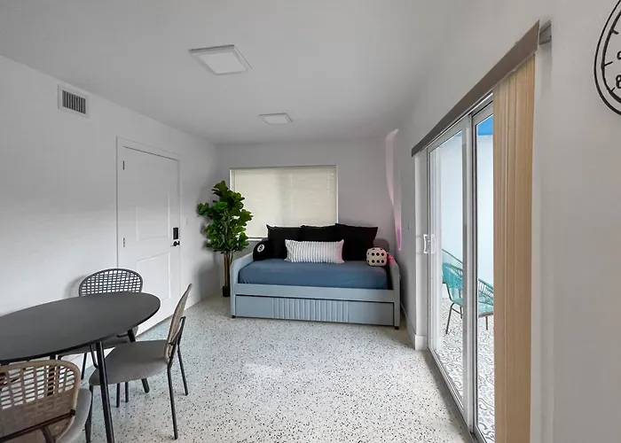 Newly Remodeled Full Apartment