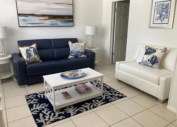 Gorgeous Beachy Chic Condo In Key Biscayne
