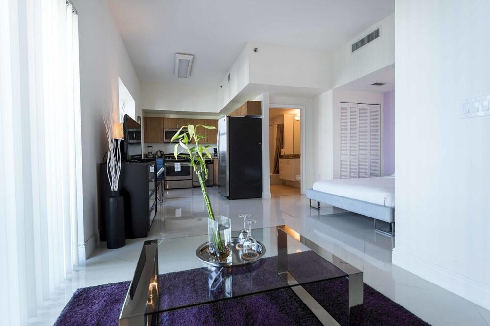 Dharma Brickell At One Broadway