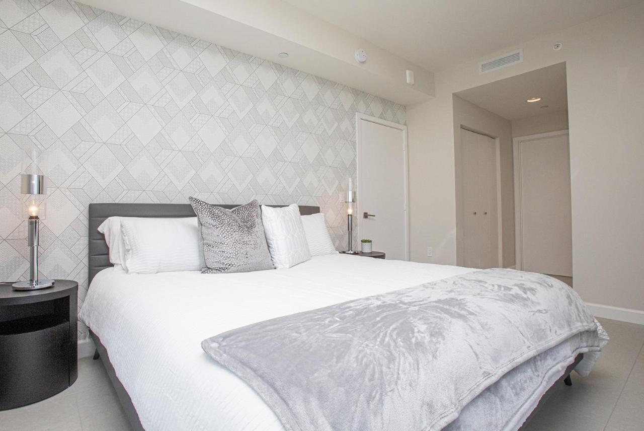 Luxury In Downtown Doral Apartment