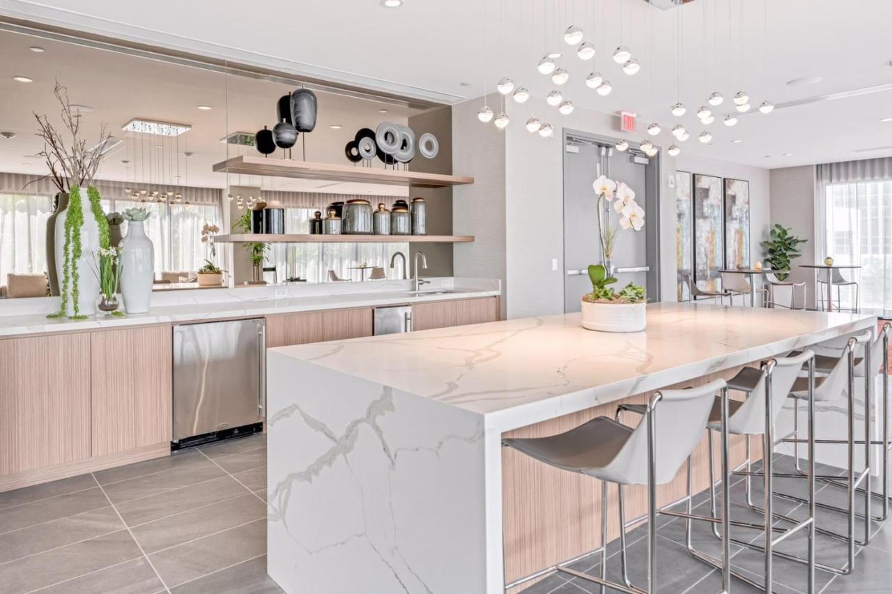 Apartment Luxury In Downtown Doral *