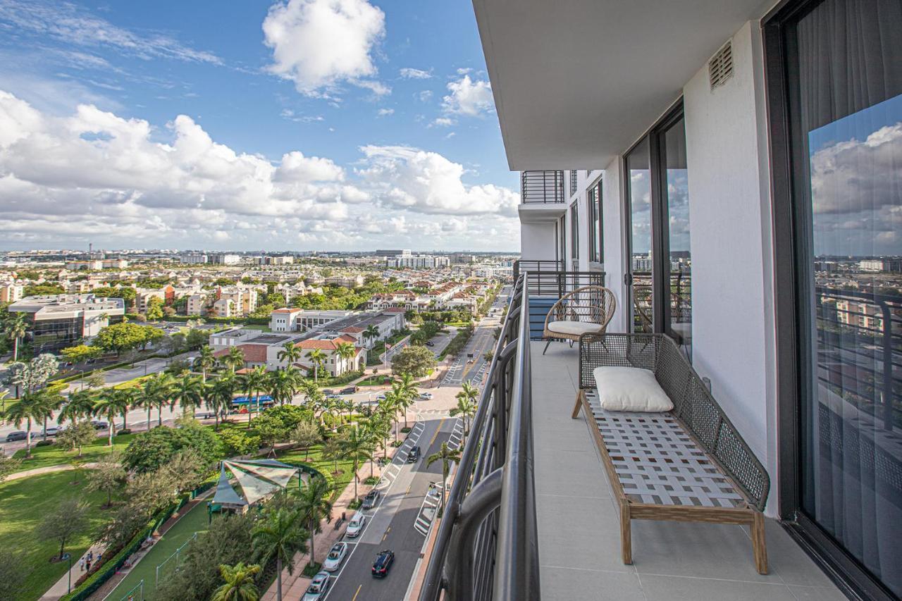 Luxury In Downtown Doral Apartment *