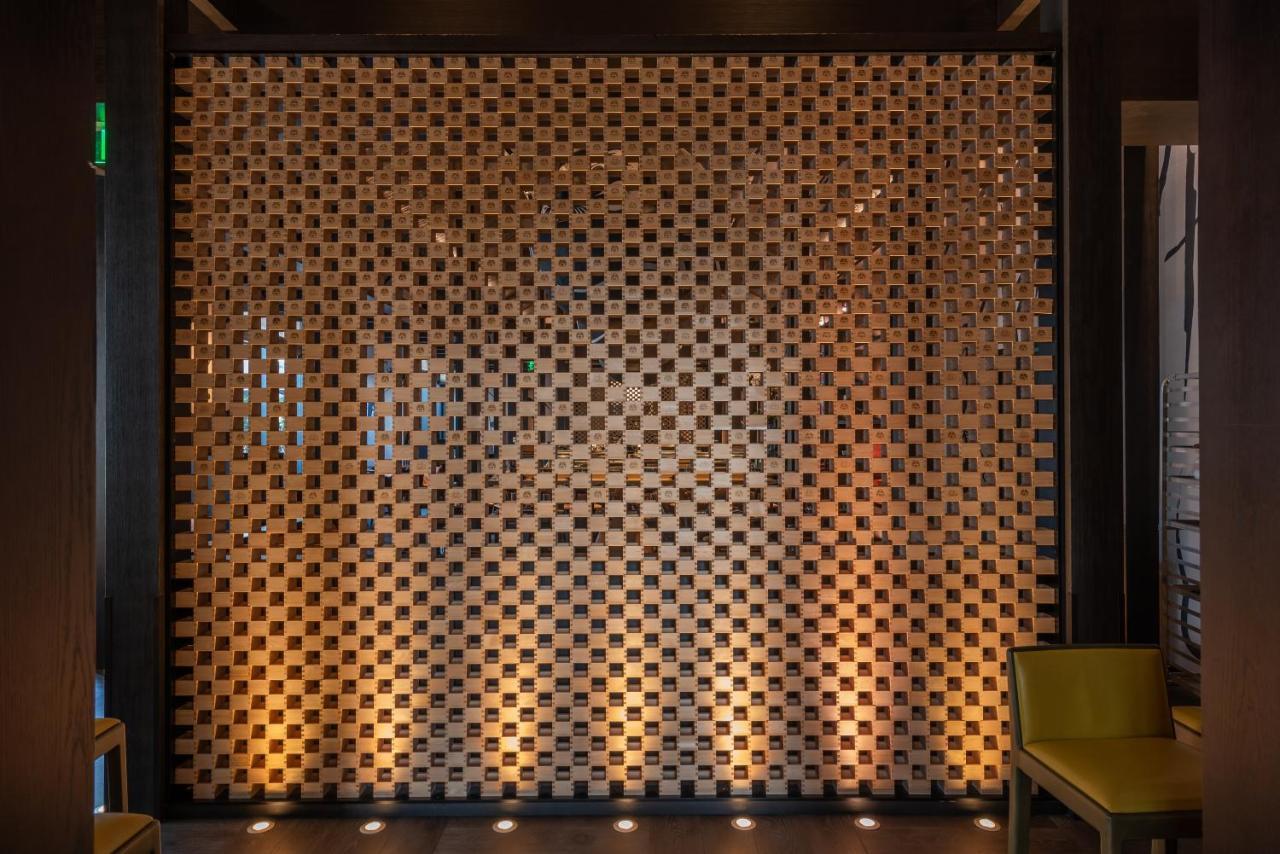 812 Located At Sls Lux Brickell, Managed And Operated By And The Beaches