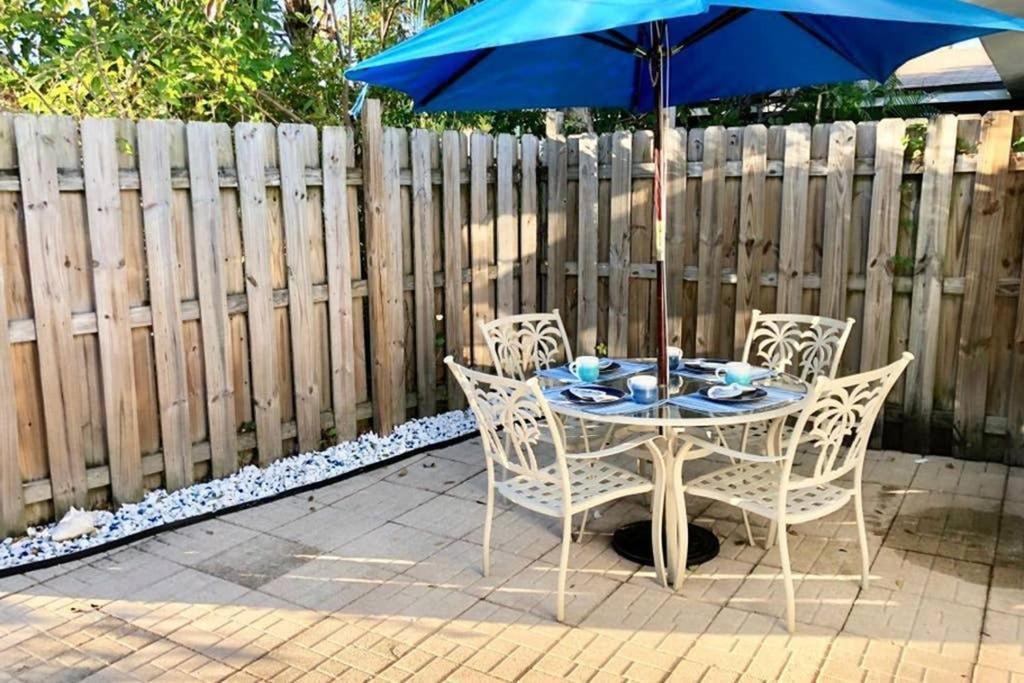 Gorgeous Beachy Chic In Key Biscayne *