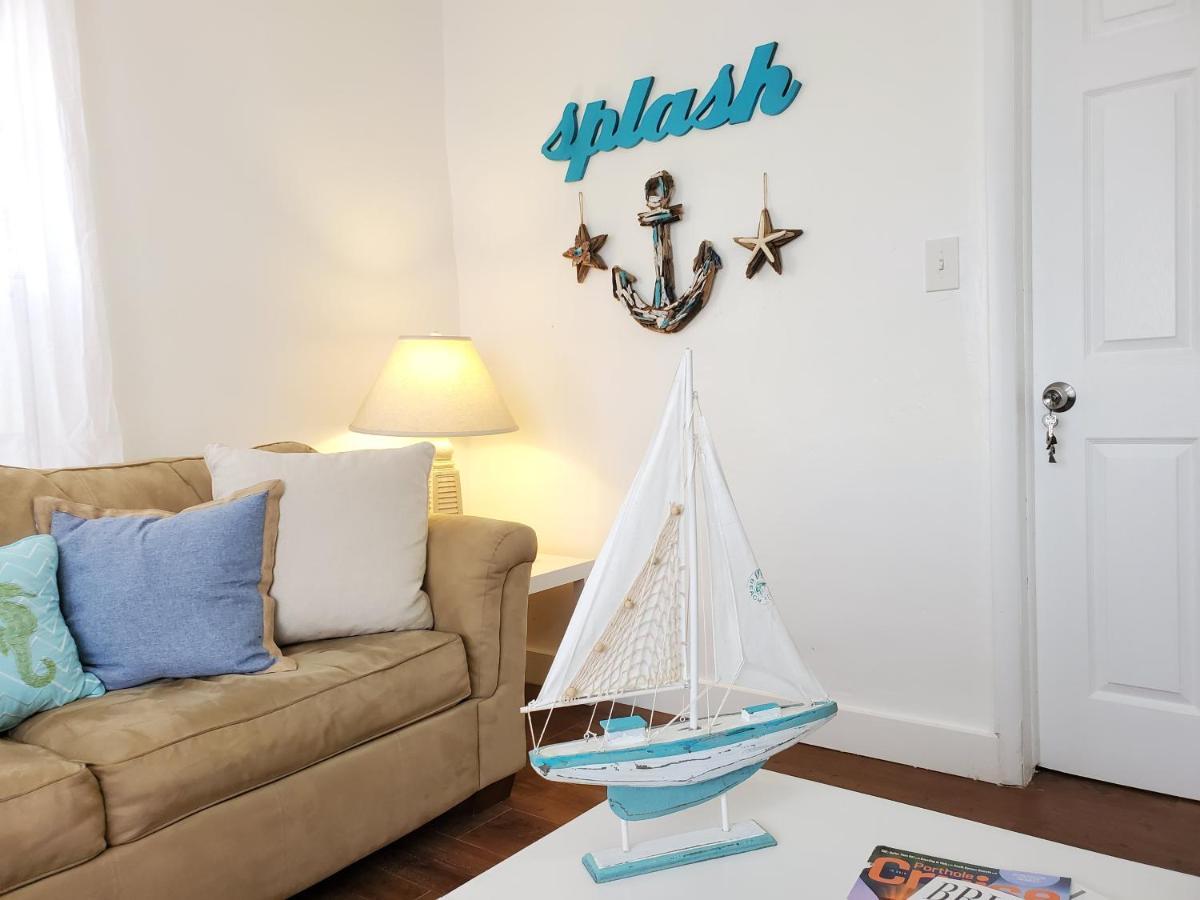 Guest house La Azul - A Beachy In *