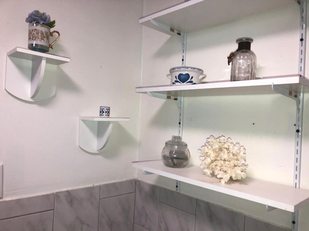 Private Next To Calle Ocho Homestay *