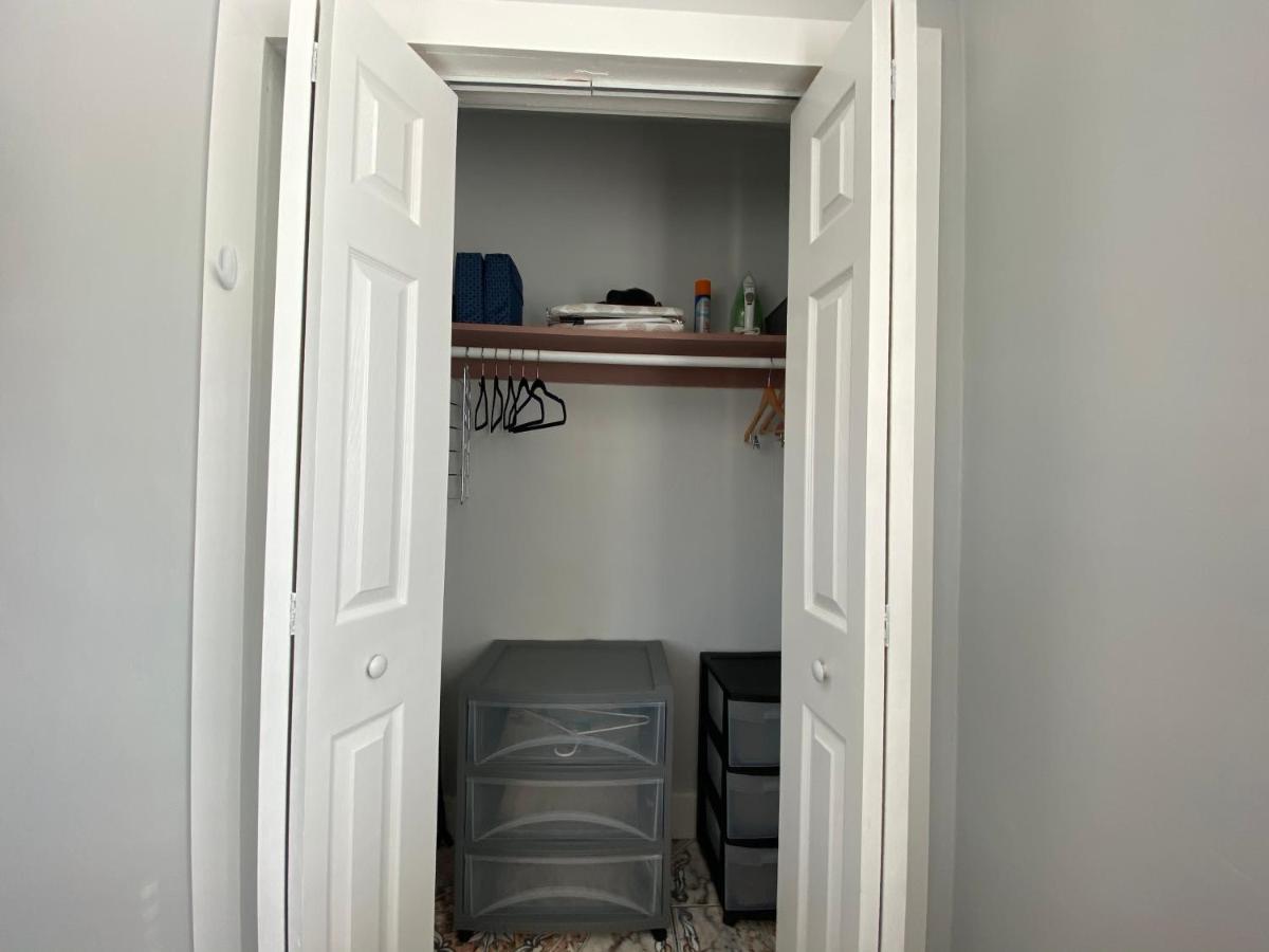 Main House 3 Bed 2 Bath & 1 Bed 1 Bath Miami