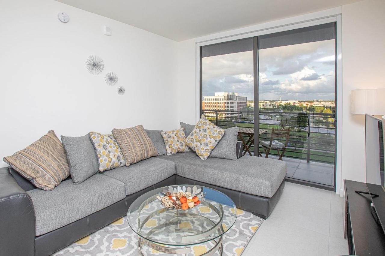 Luxury 2bd In Downtown Doral Apartment *